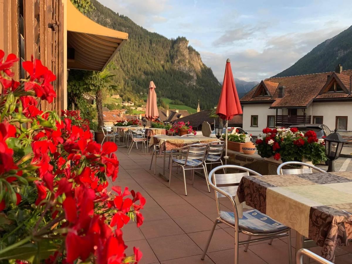 Hotel Restaurant Raetia Filisur Exterior foto